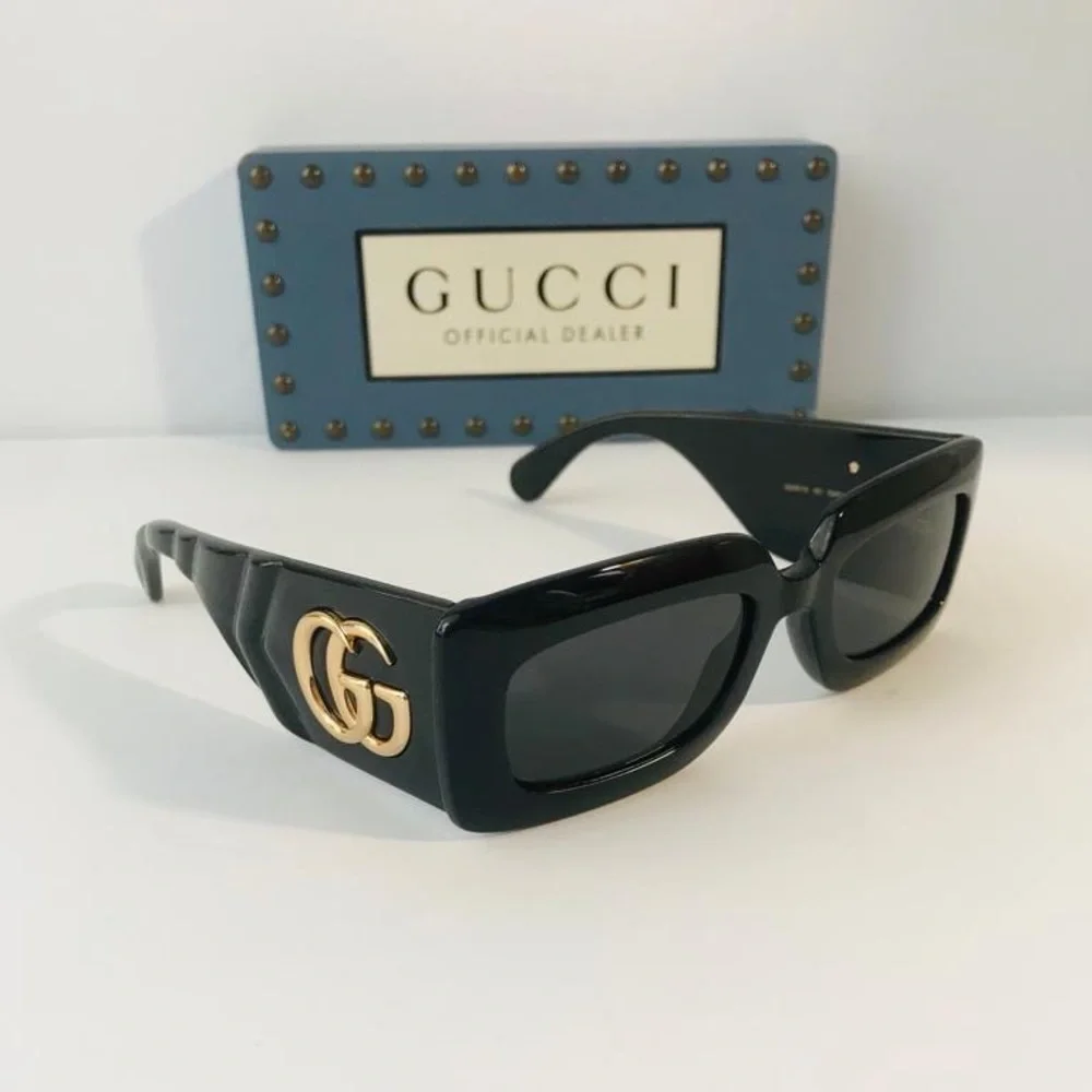 💯 - New Authentic Gucci Black Gray Gg0811s 001 Logo Rectangle Unisex Sunglas…